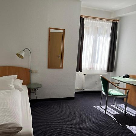 Hotel Baeren Villingen-Schwenningen Szoba fotó