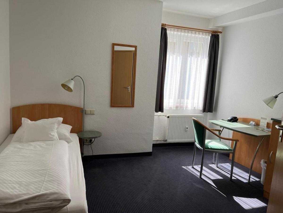Hotel Baeren Villingen-Schwenningen Szoba fotó
