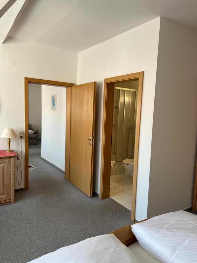 Hotel Baeren Villingen-Schwenningen Szoba fotó